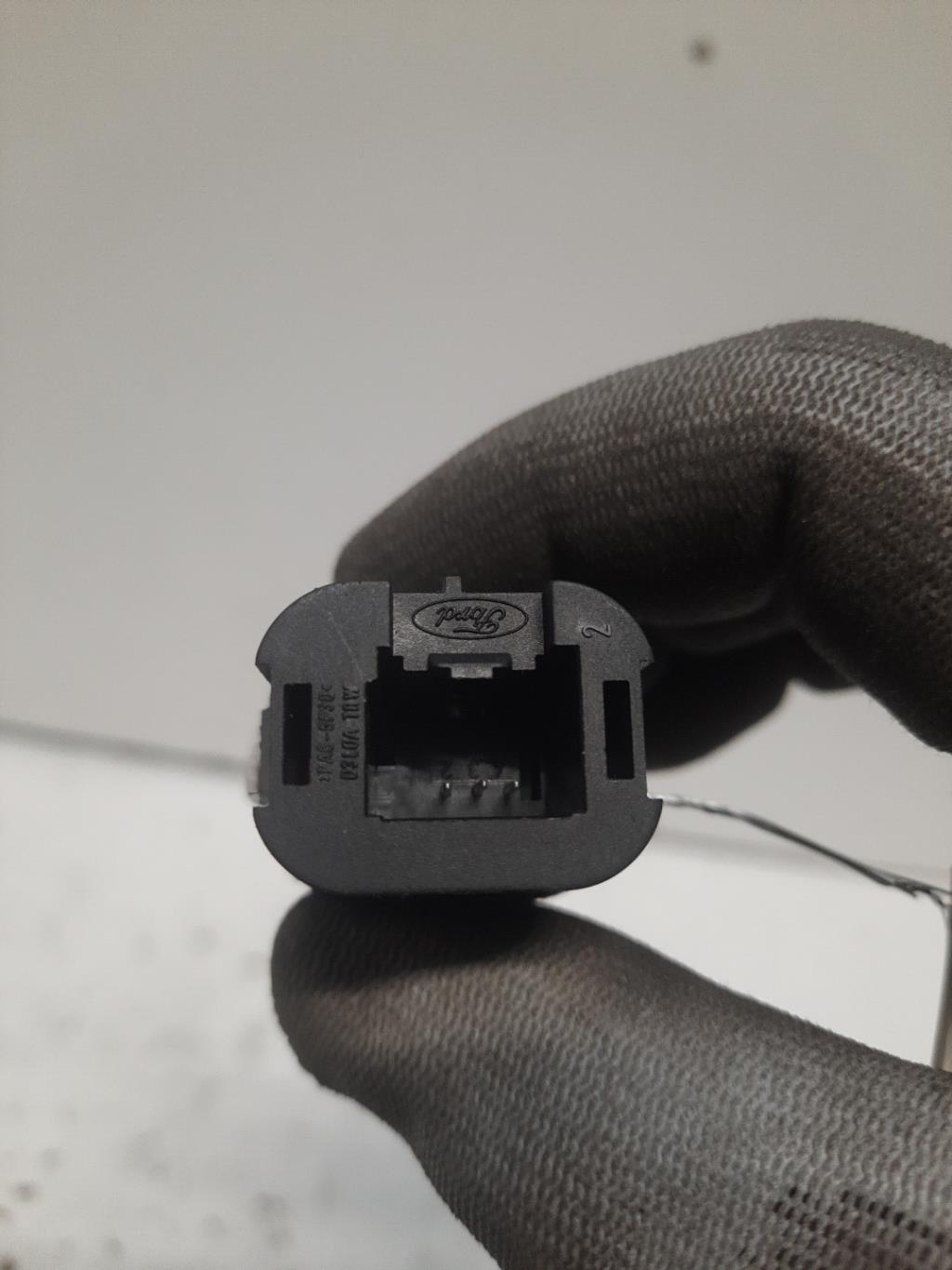 Bouton de warning FORD FOCUS 2 PHASE 2 Diesel - 1