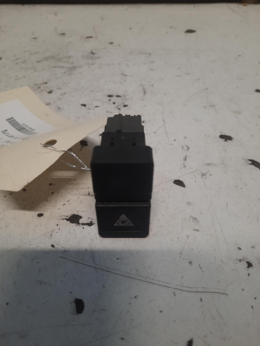 Bouton de warning CITROEN XM PHASE 1  - 1