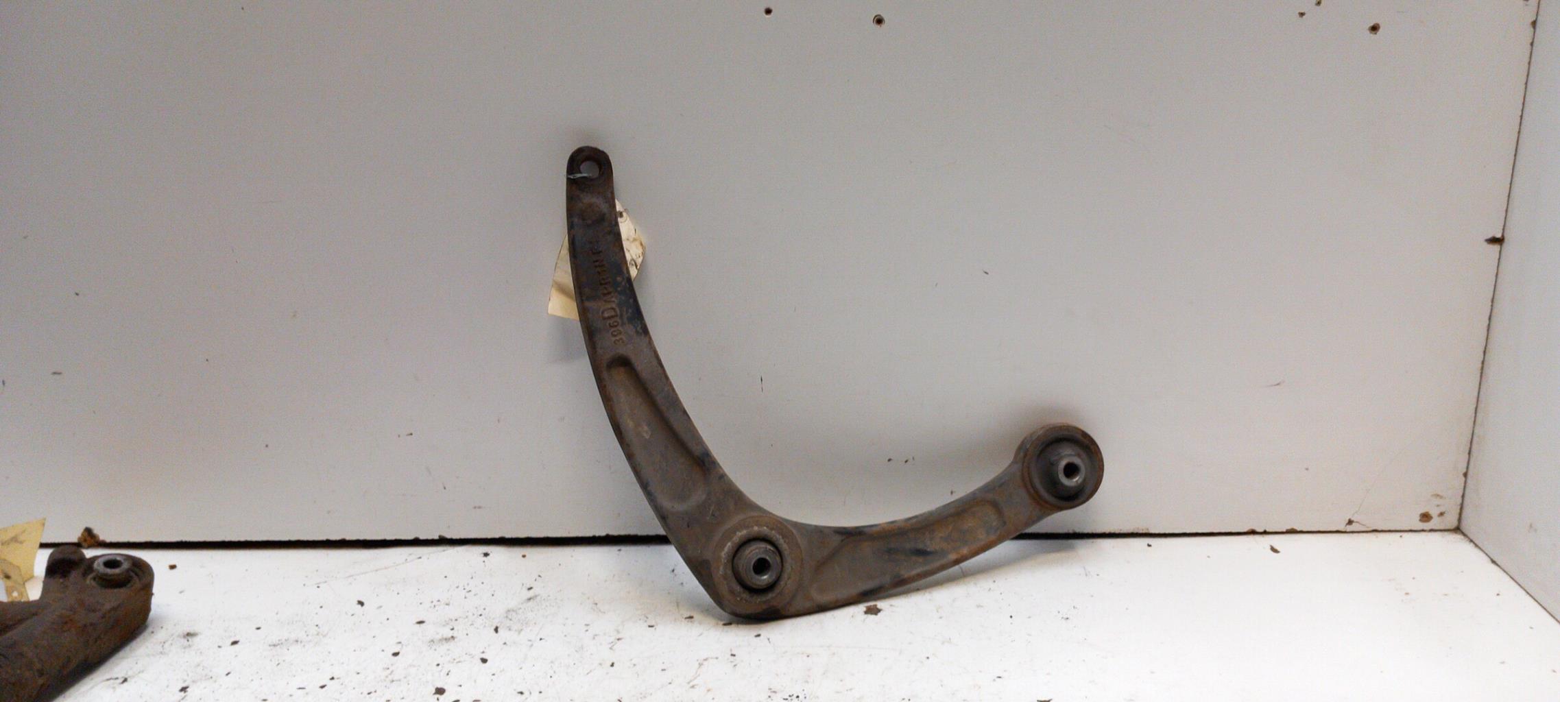 Braccio sospensione inferiore anteriore destro PEUGEOT 307 PHASE 1 CABRIOLET  - 1