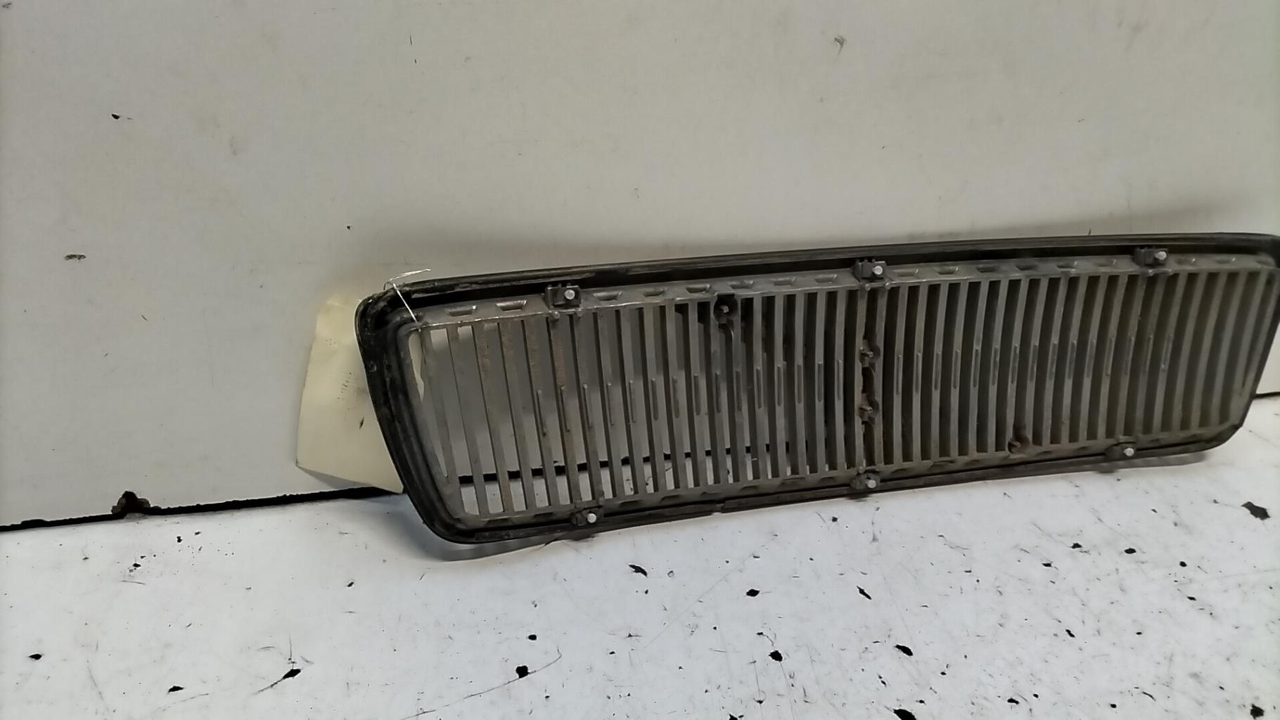 Calandra VOLVO V 70 1 PHASE 1 BREAK Gasolina - 1