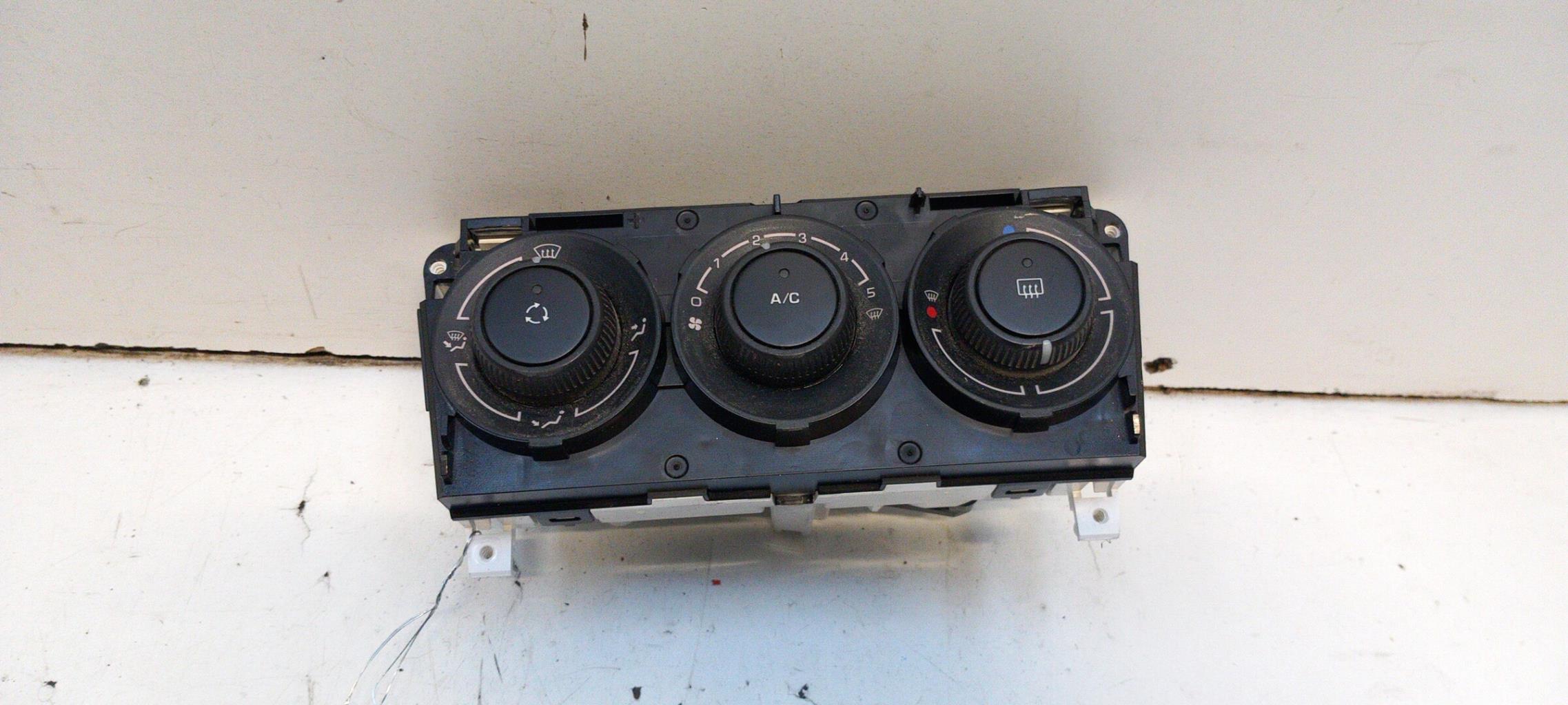 Commande chauffage PEUGEOT 308 1 SW PHASE 1 BREAK Diesel - 1