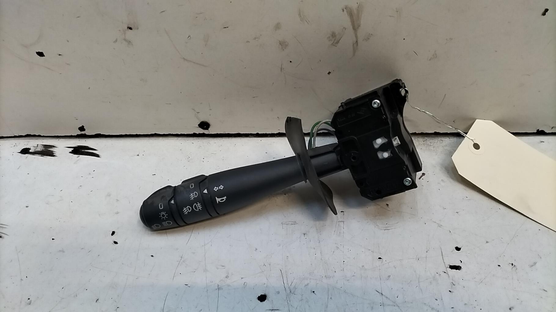 Commodo phare RENAULT CLIO 2 PHASE 1 Essence - 1