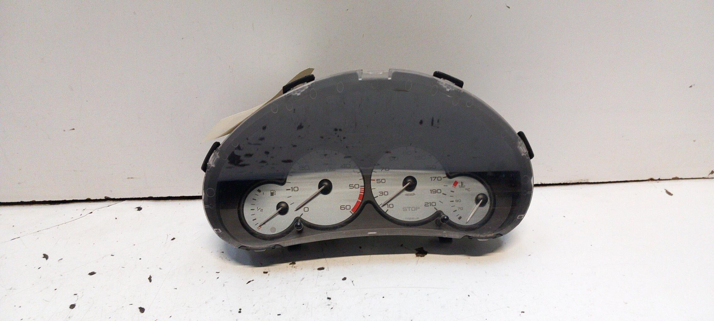 Compteur PEUGEOT PARTNER 1 PHASE 2 Diesel - 1