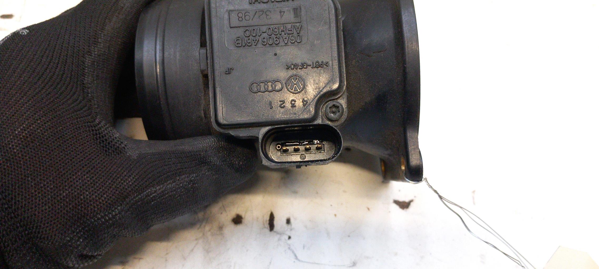 Debitmetre VOLKSWAGEN GOLF 4 Essence - 1