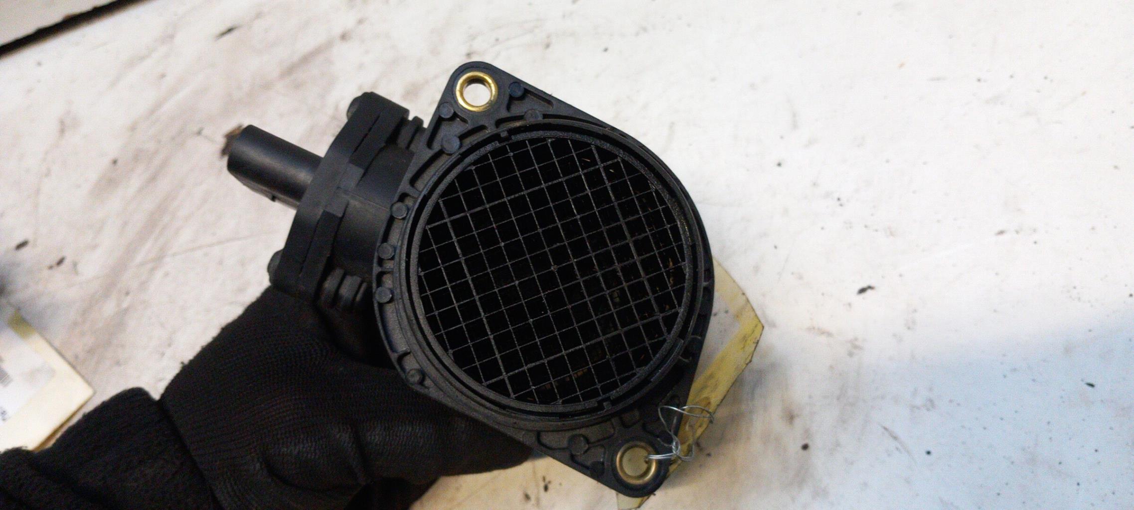 Debitmetre AUDI A3 1 PHASE 2 Essence - 1