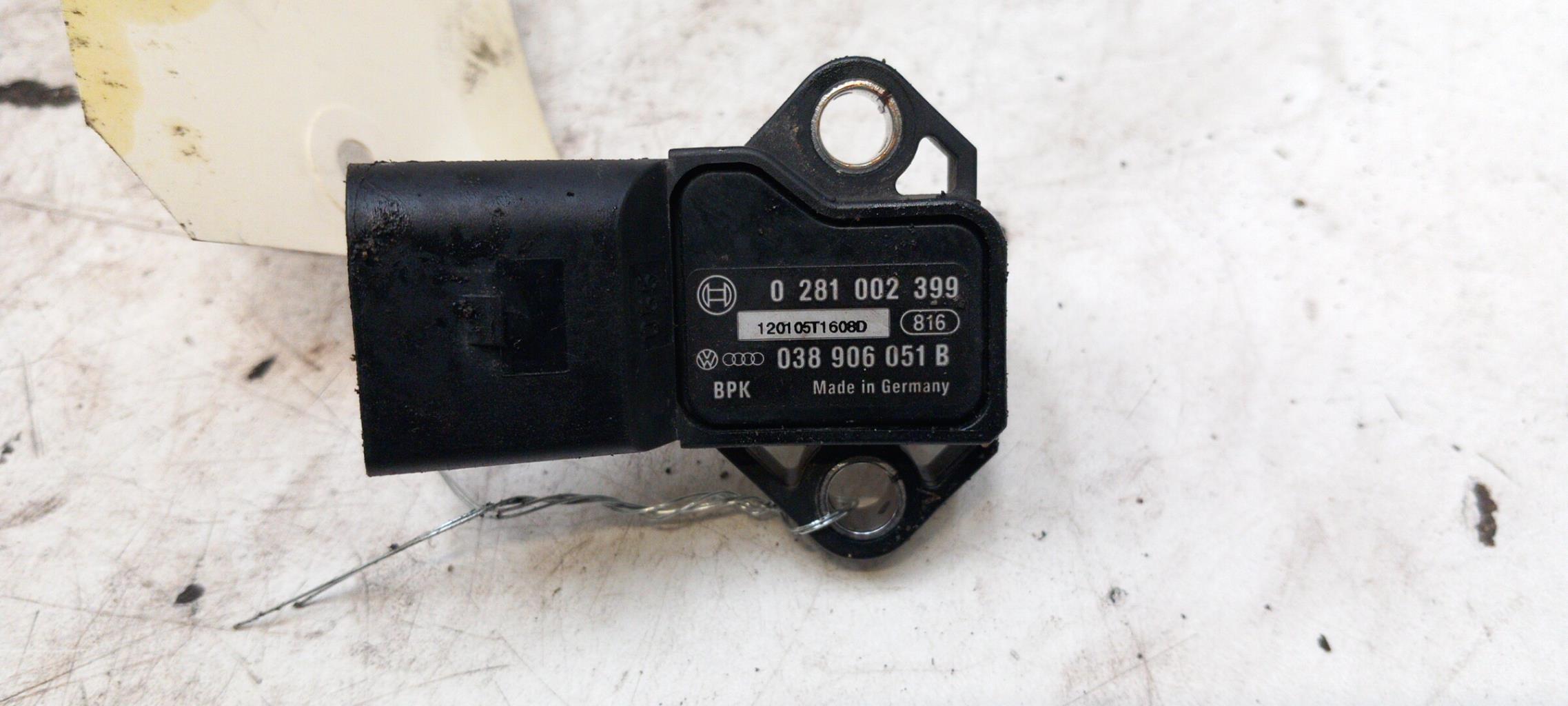 Debitmetre AUDI A1 1 SPORTBACK PHASE 1 Essence - 1