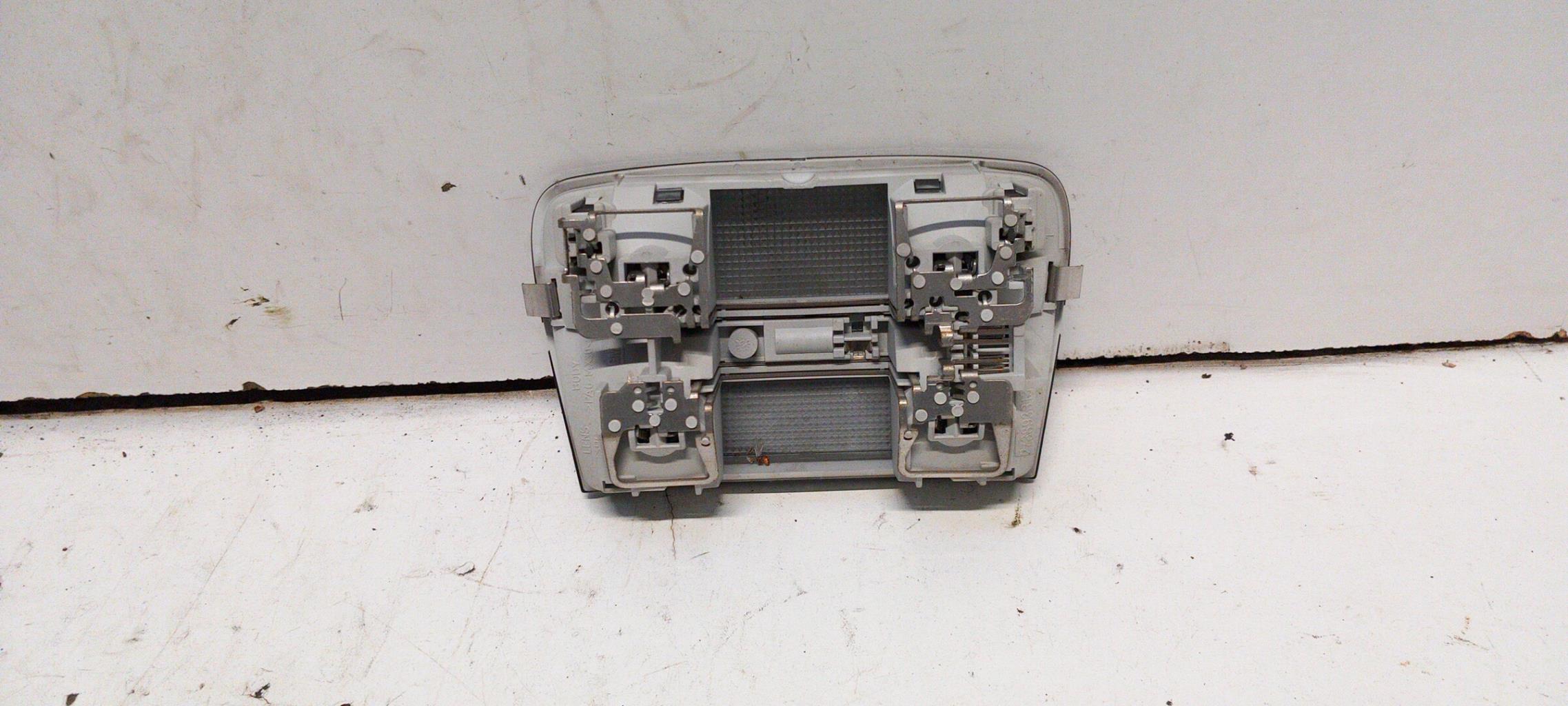 Eclairage de plafonnier OPEL CORSA C PHASE 1 Diesel - 1
