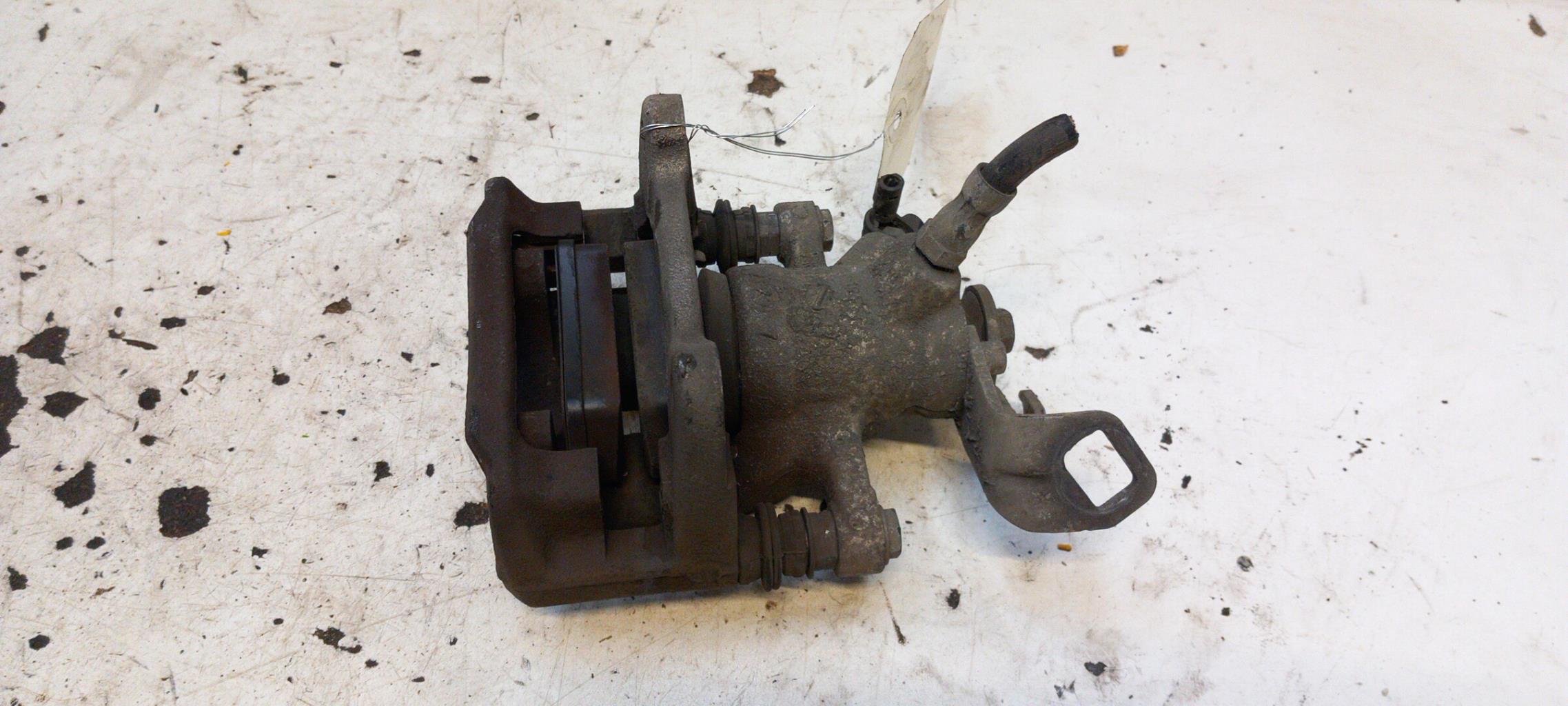 Pinza freni anteriore destra MINI MINI 2 R56 PHASE 1 Diésel - 1