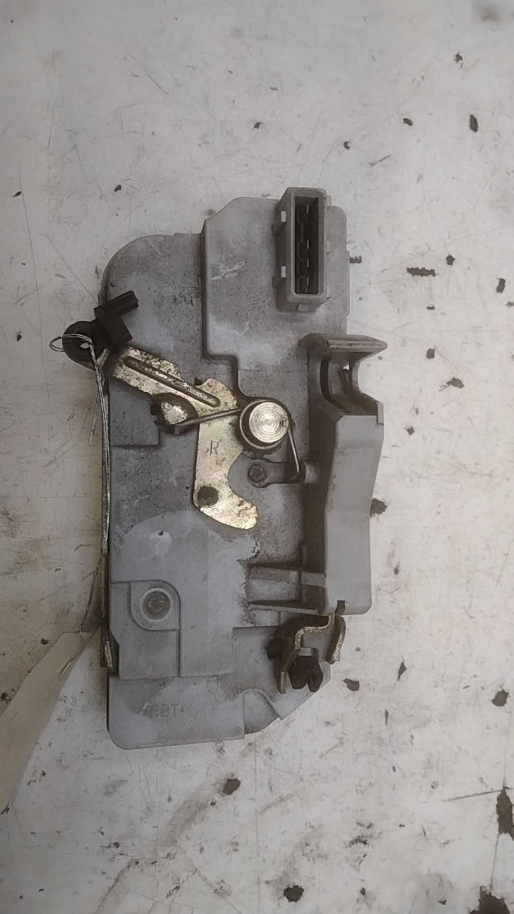 Chiusura centralizzata posteriore destra PEUGEOT 206 PHASE 1 BREAK Diésel - 1