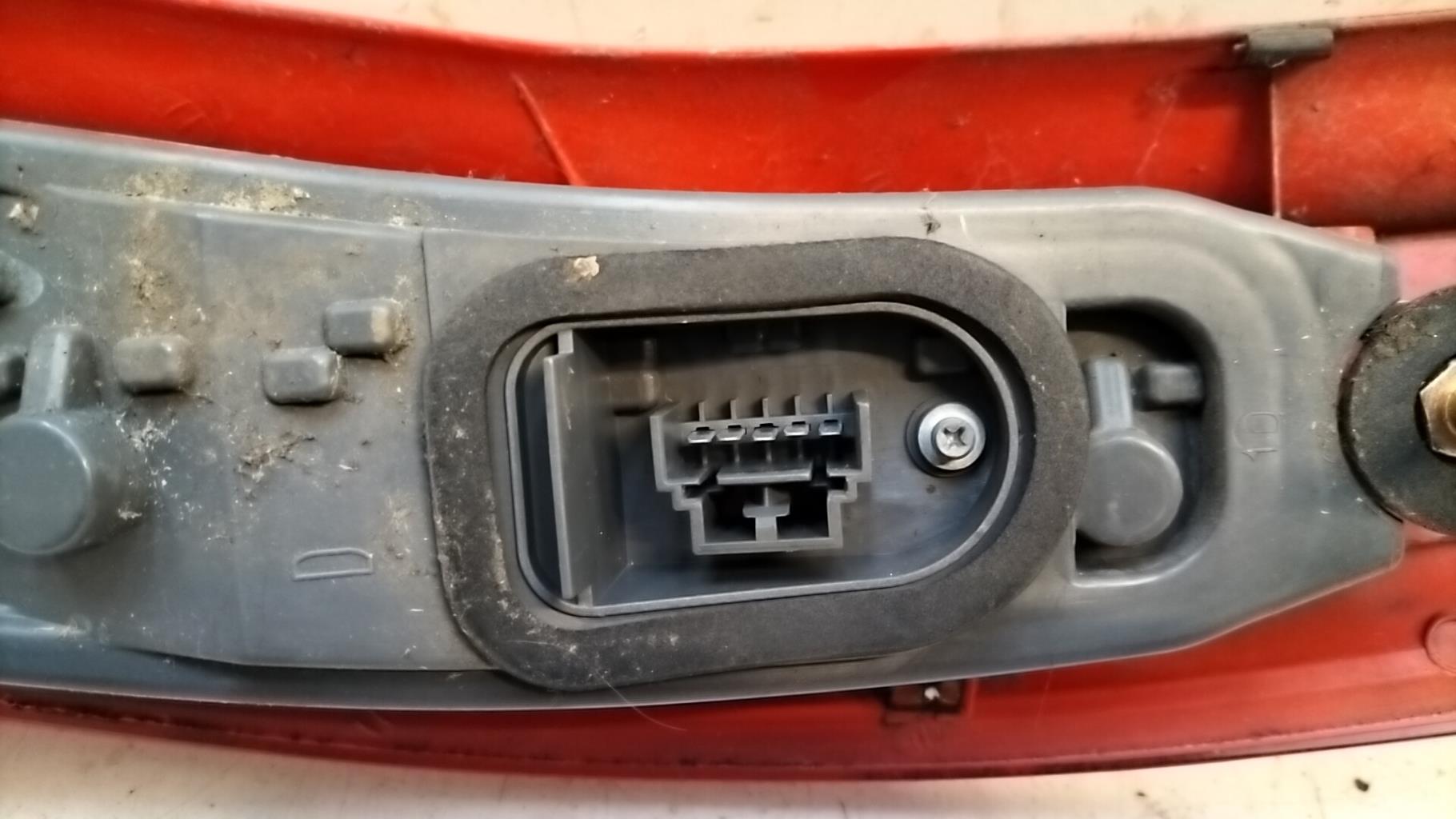 Fanale posteriore principale destro (luci) FIAT PUNTO 2 PHASE 1 Gasolina - 1