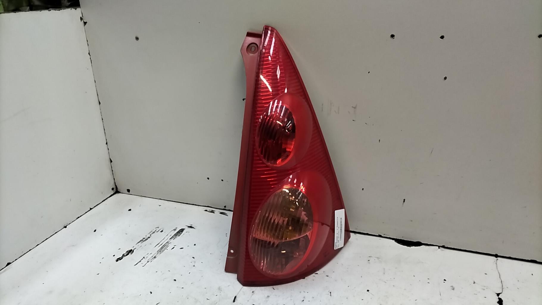 Fanale posteriore principale destro (luci) PEUGEOT 107 PHASE 2 Gasolina - 1