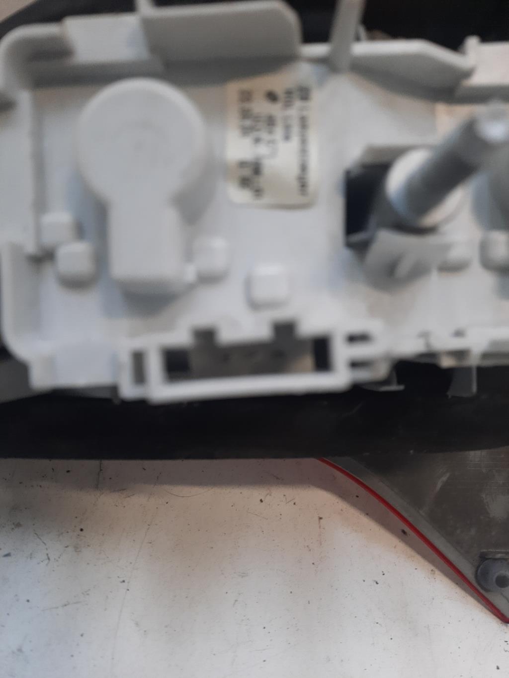 Feu arriere secondaire gauche (feux) AUDI A4 2 AVANT PHASE 2 BREAK Diesel - 1