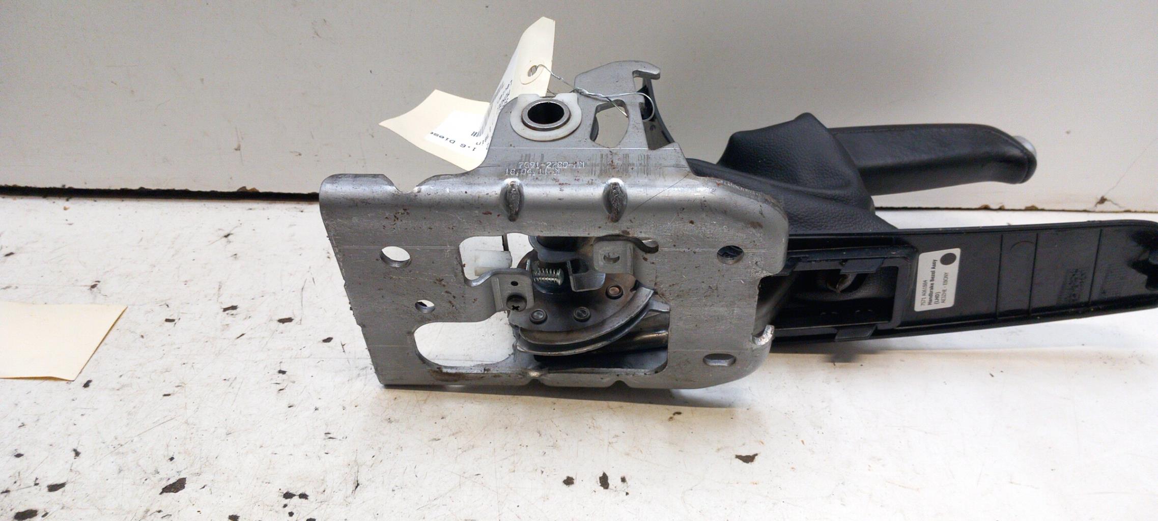 Levier frein à main FORD MONDEO 3 PHASE 2 Diesel - 1