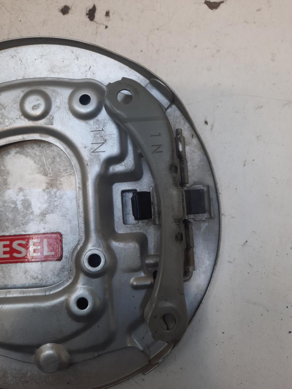 Sportello carburante TOYOTA COROLLA VERSO 2 PHASE 1 Diésel - 1