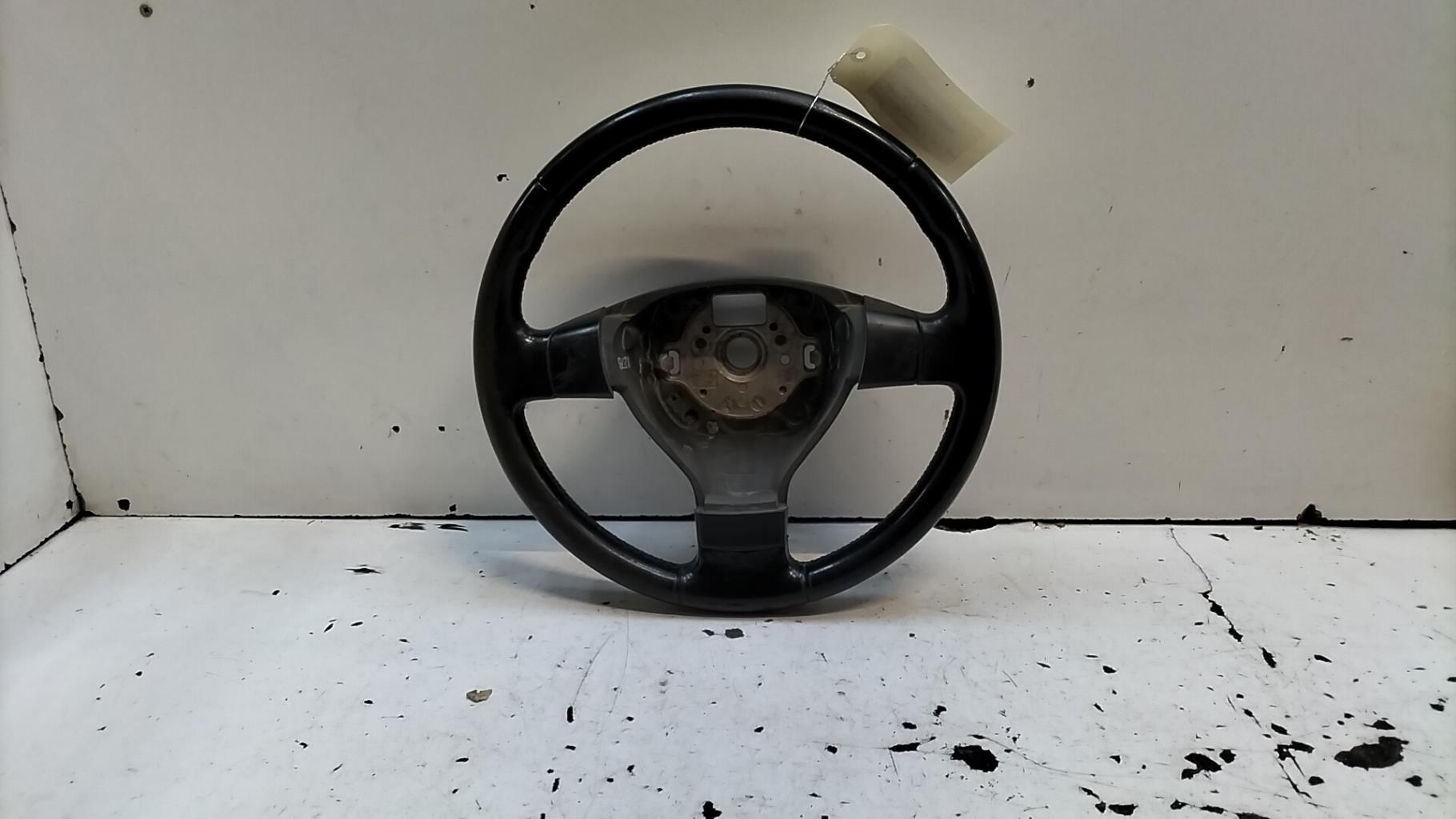 Volant VOLKSWAGEN GOLF PLUS PHASE 1 Diesel - 1