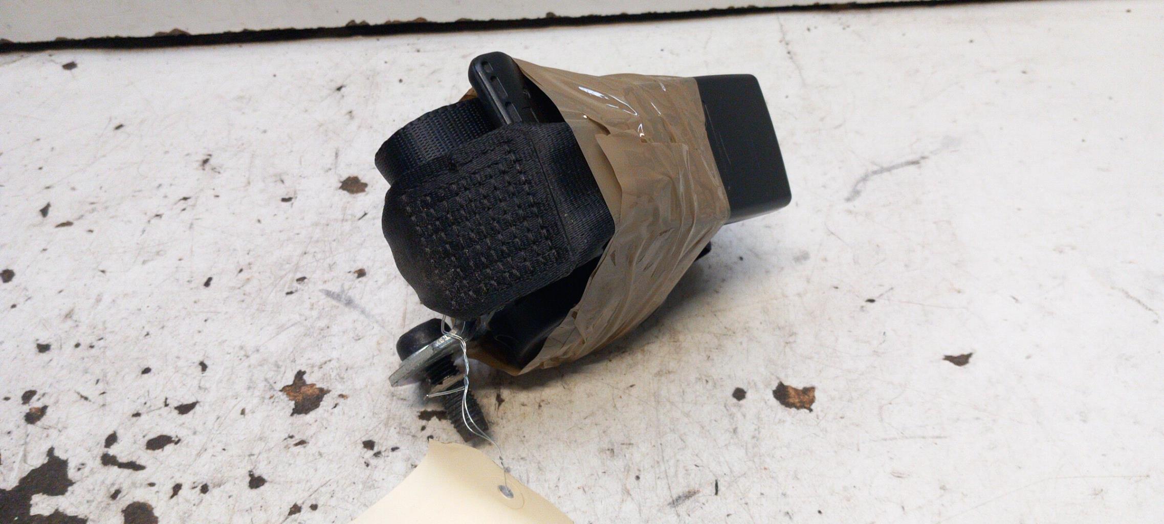 Aggancio cintura sicurezza posteriore sinistro FORD FIESTA 5 PHASE 2 Diésel - 1