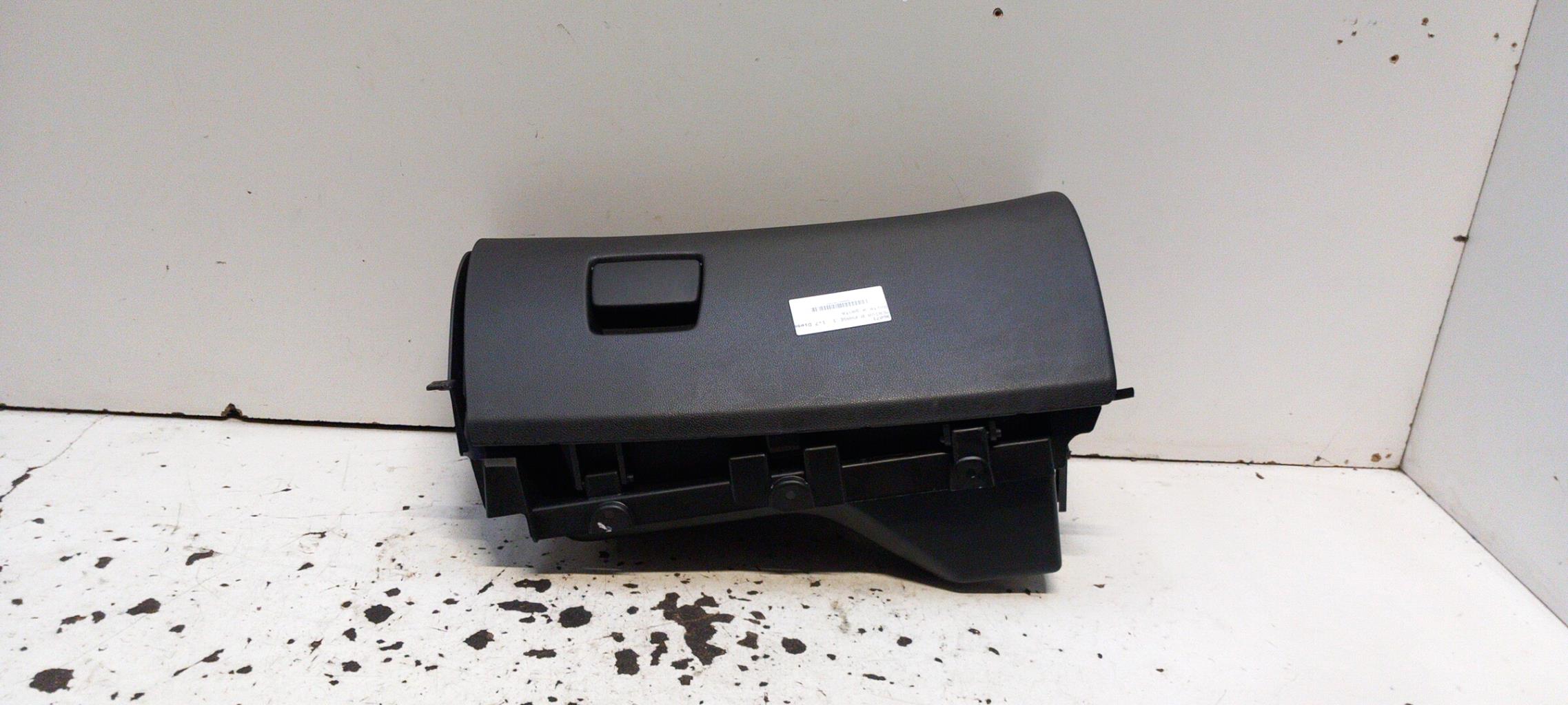 Boite a gants OPEL MERIVA B PHASE 1 Diesel - 1