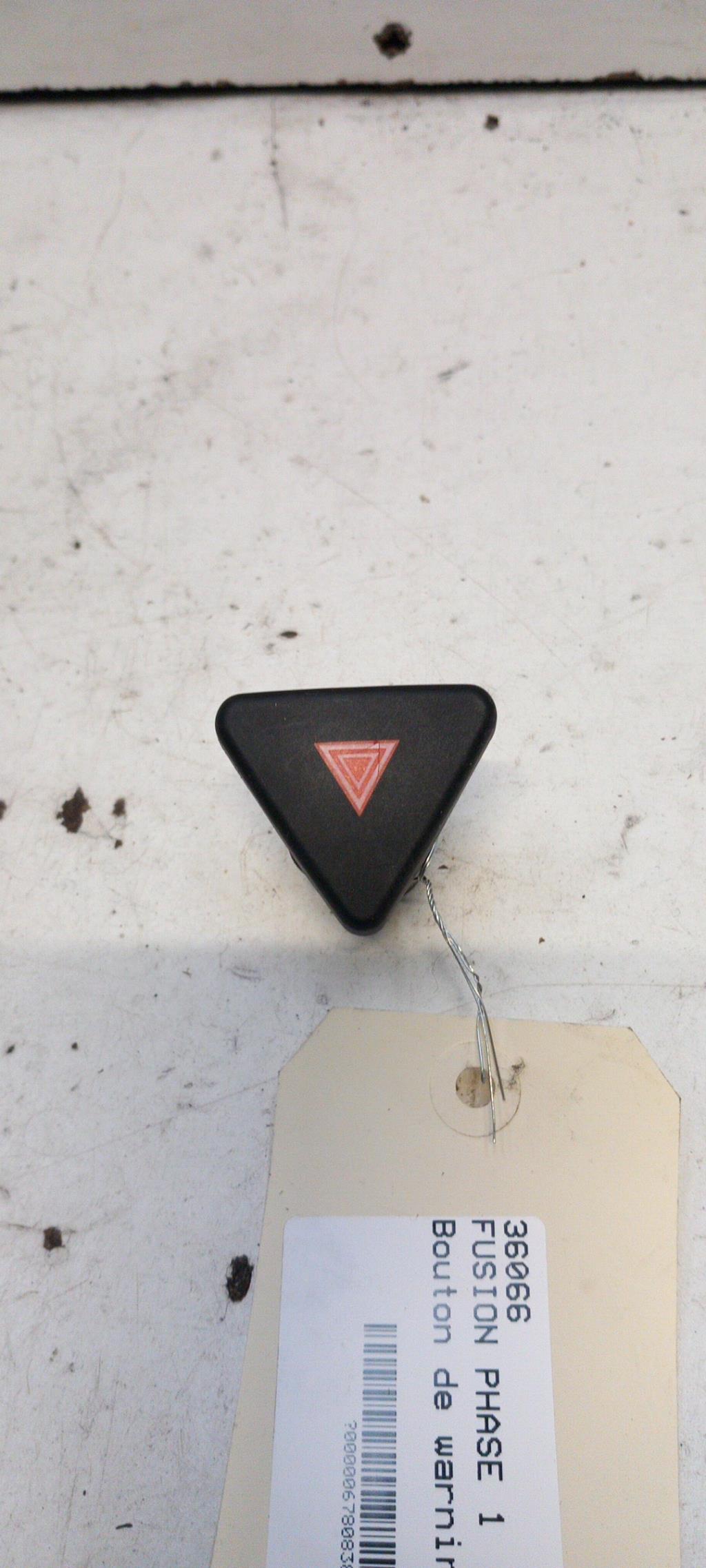 Bouton de warning FORD FUSION PHASE 1 Essence - 1