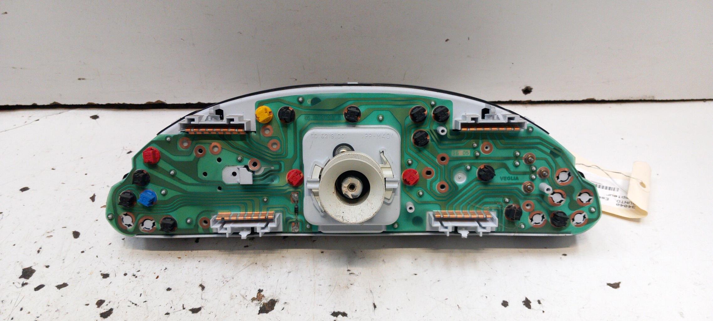 Compteur FIAT PUNTO Essence - 1
