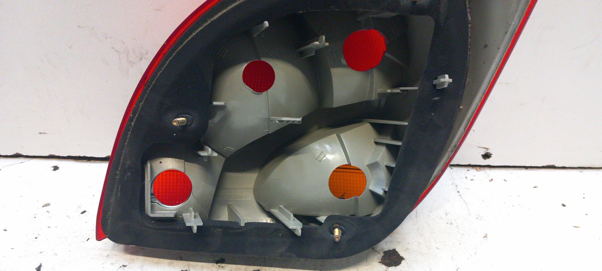 Fanale posteriore principale sinistro (luci) FORD FIESTA 4 PHASE 1 Gasolina - 1