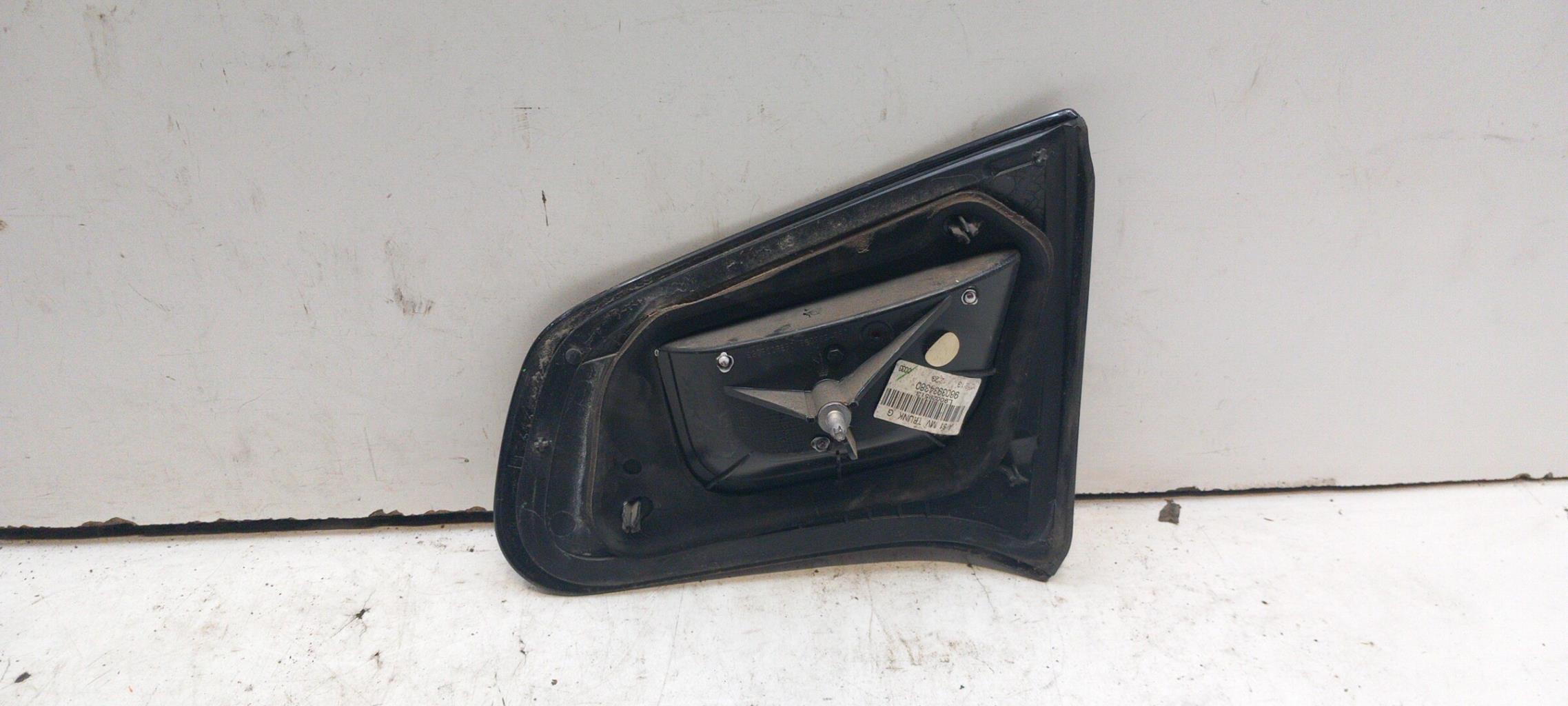 Feu arriere secondaire gauche (feux) CITROEN C3 2 PHASE 2 Essence - 1