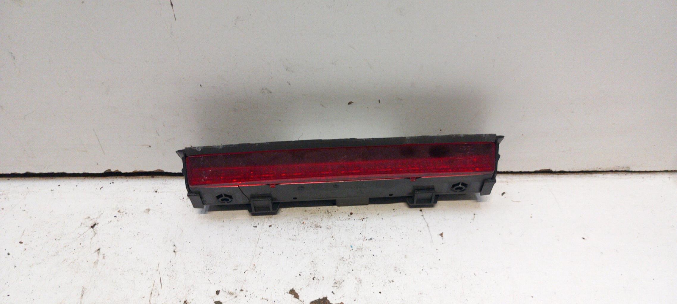 Luce stop centrale ALFA ROMEO 147 PHASE 2 Diésel - 1