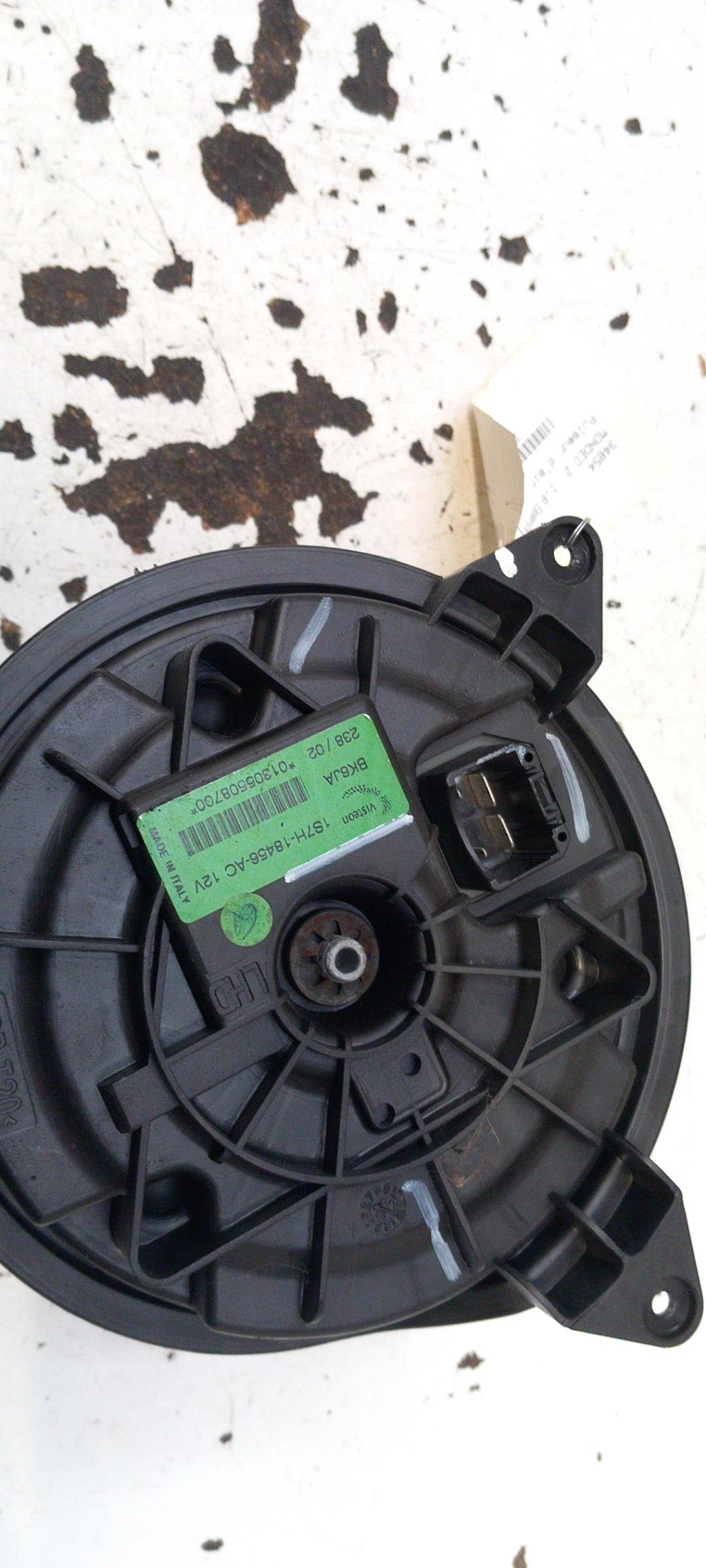 Pulseur d'air FORD MONDEO 2 Essence - 1