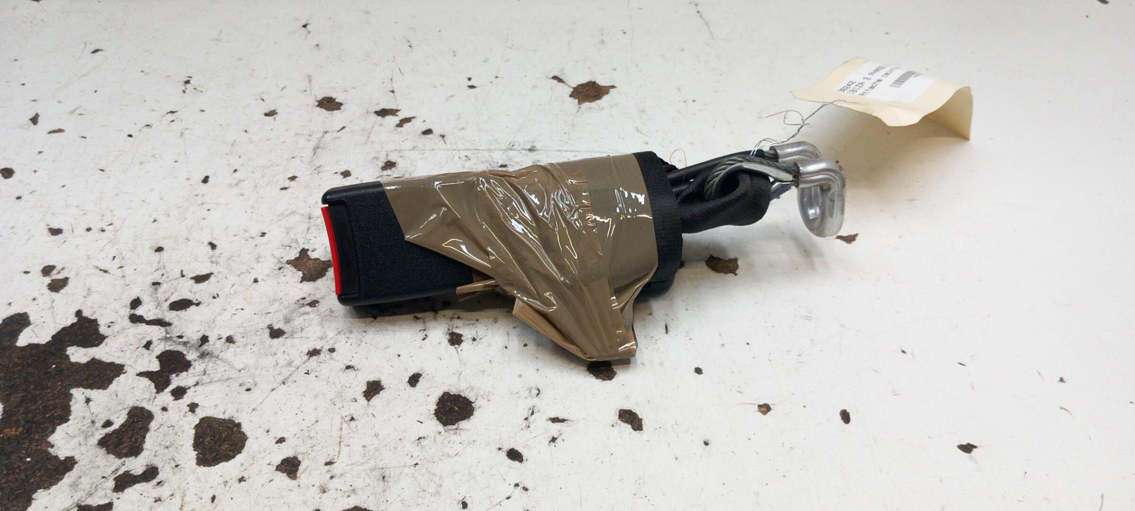 Aggancio cintura sicurezza posteriore sinistro SEAT IBIZA 2 PHASE 3 Gasolina - 1