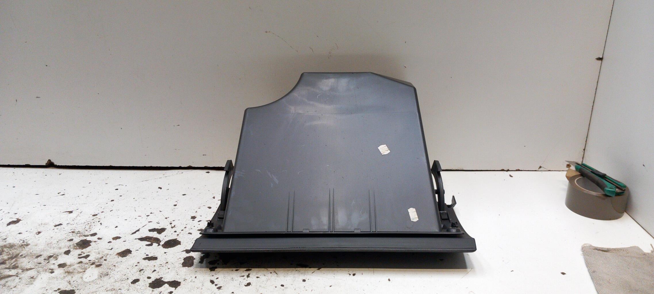 Boite a gants OPEL CORSA C PHASE 2 Diesel - 1
