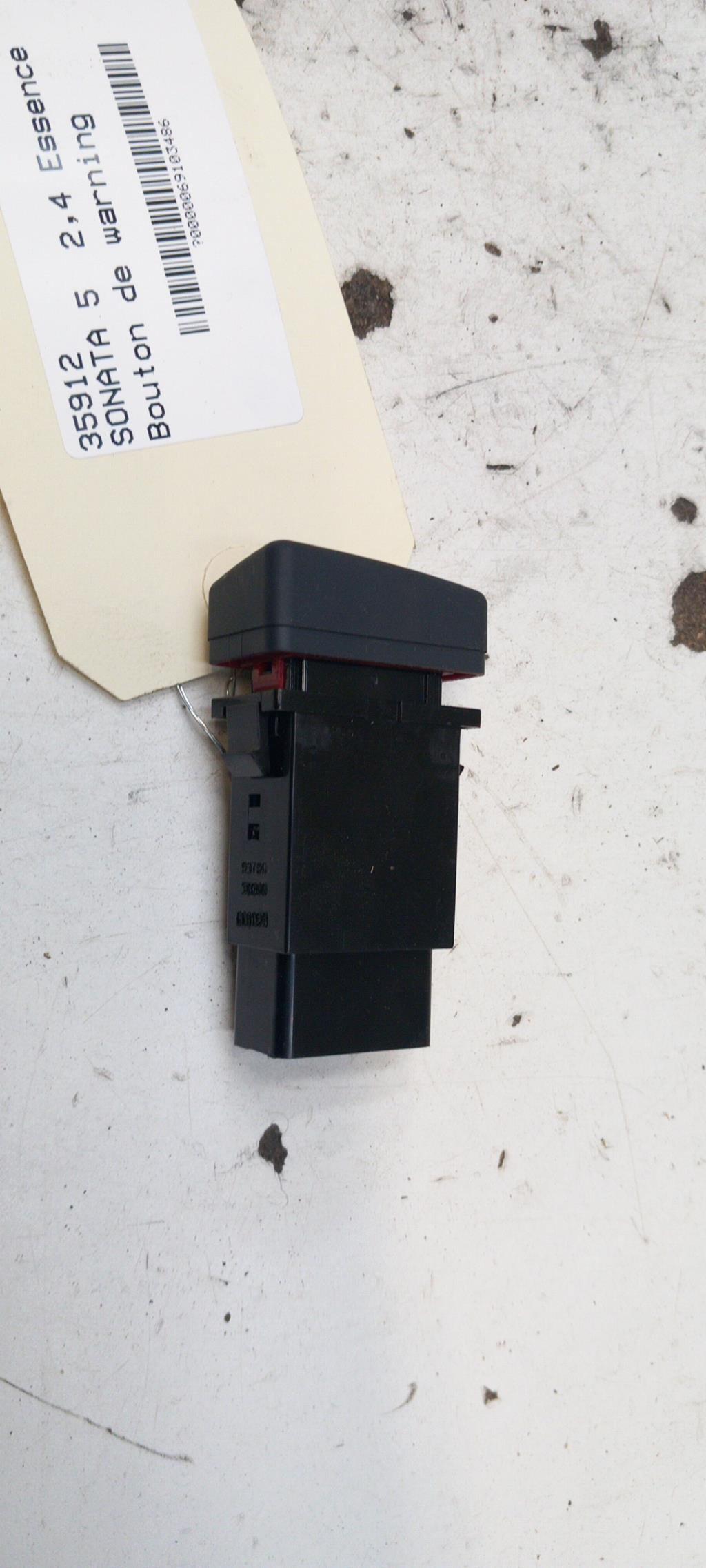 Bouton de warning HYUNDAI SONATA 5 Essence - 1