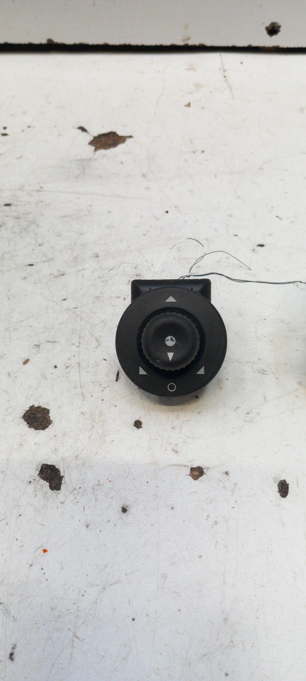Commande retroviseurs CITROEN C3 1 PHASE 1 Diesel - 1
