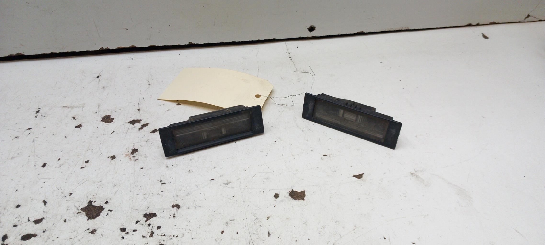 Eclairage de plaque ALFA ROMEO 147 PHASE 1 Diesel - 1