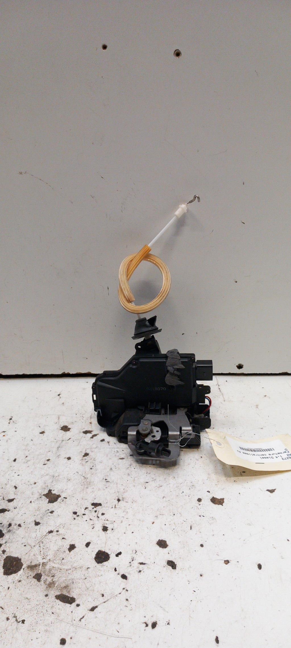 Fermeture centralisee avant droit AUDI A2 Diesel - 1