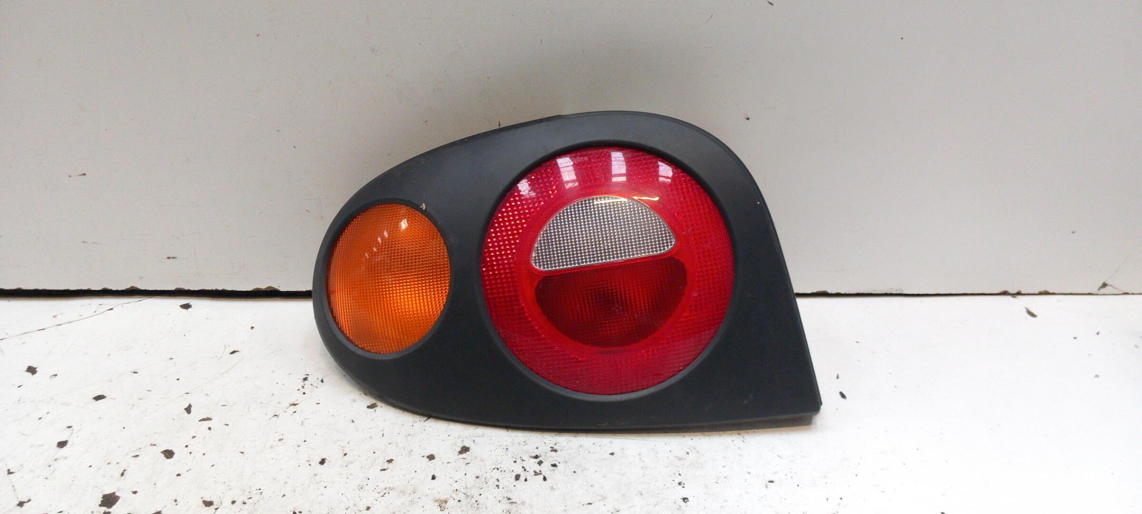 Fanale posteriore principale sinistro (luci) RENAULT MEGANE 1 PHASE 1 COUPE Gasolina - 1