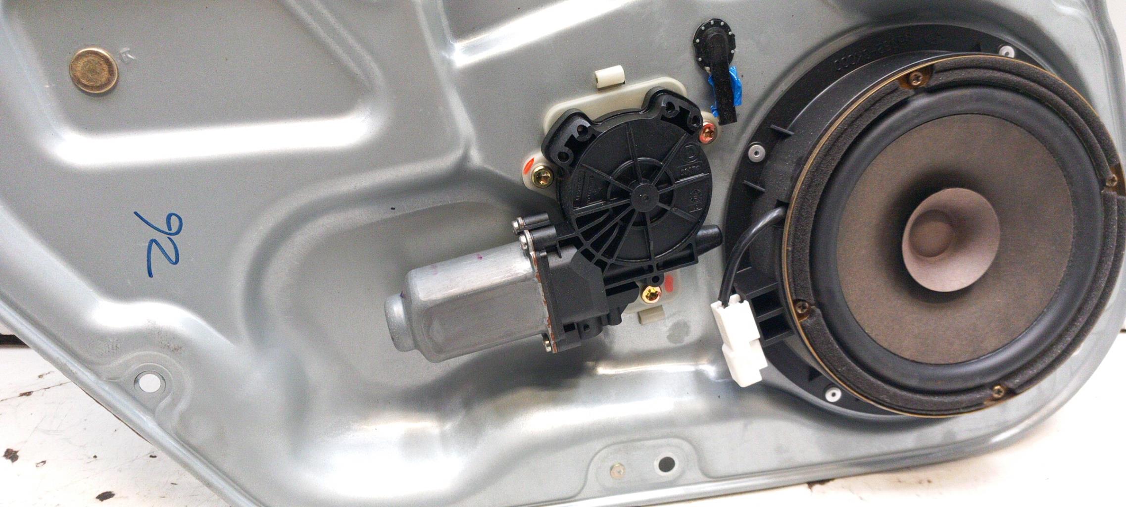 Alzacristalli elettrico posteriore destro HYUNDAI SONATA 5 Gasolina - 1