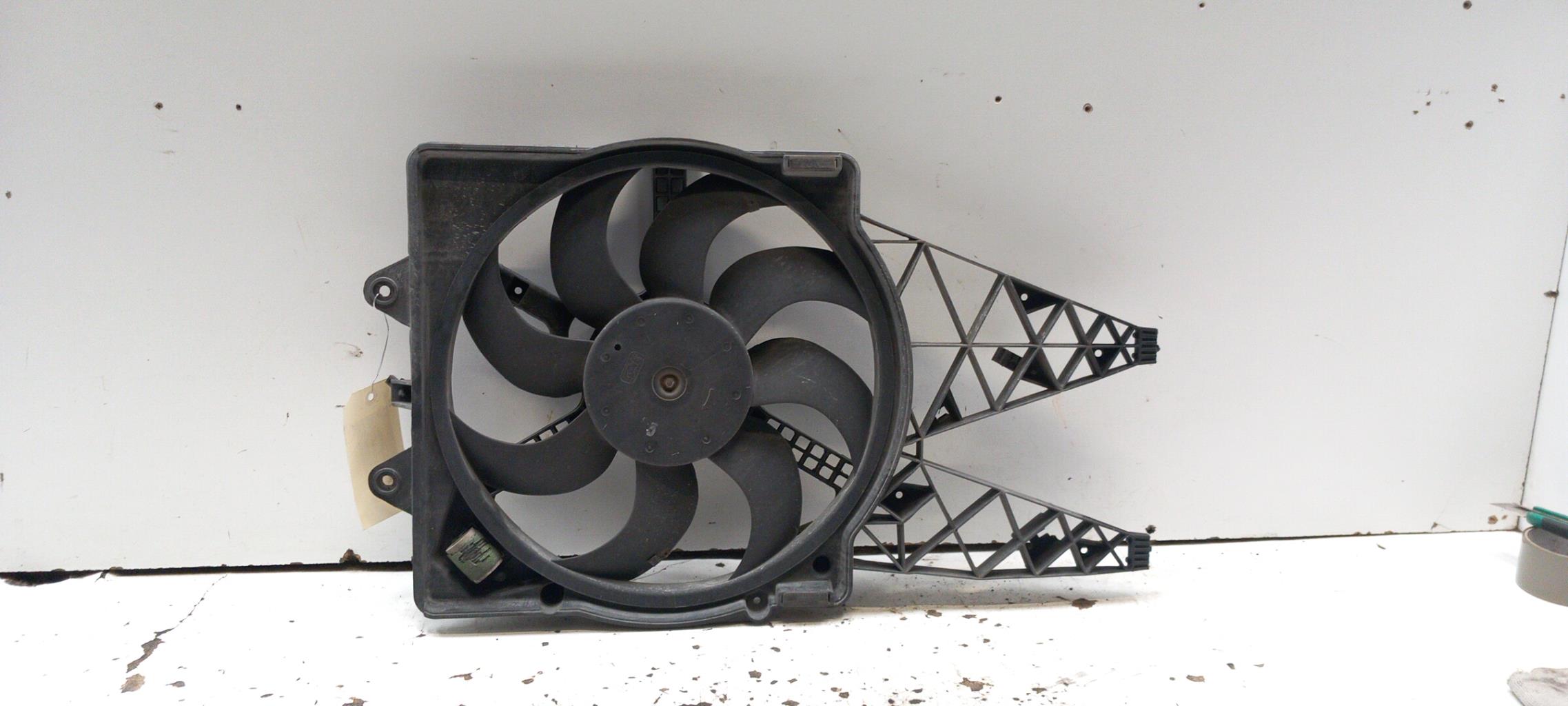 Motoventilatore radiatore FIAT GRANDE PUNTO Diésel - 1