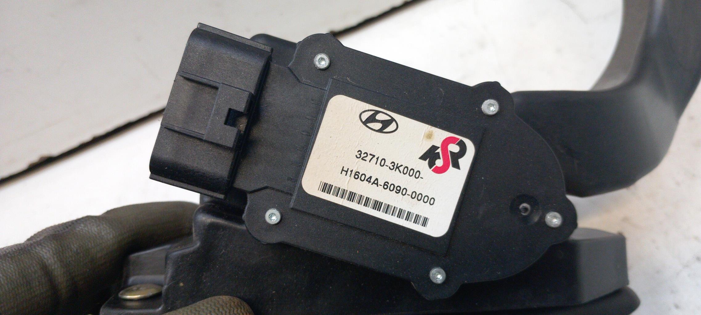 Pedale acceleratore HYUNDAI SONATA 5 Gasolina - 1