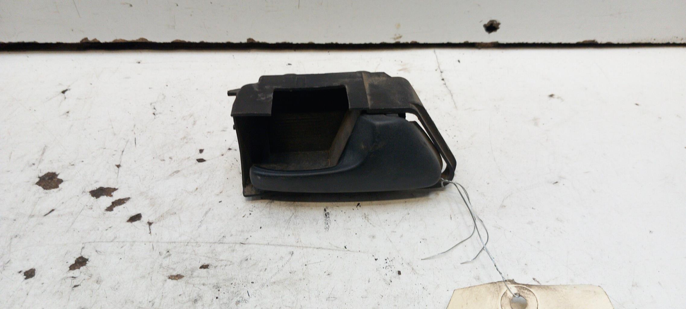Maniglia interna posteriore destra VOLKSWAGEN GOLF 3  - 1