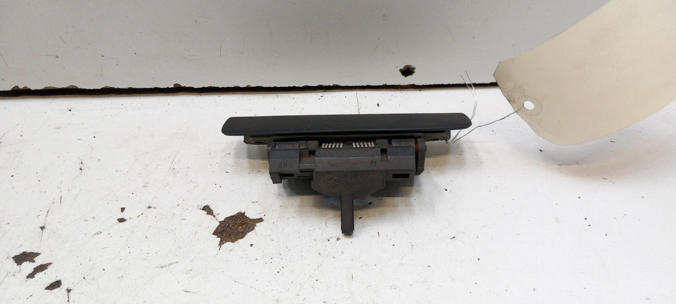 Maniglia portiera posteriore sinistra PEUGEOT 306 PHASE 2 Diésel - 1