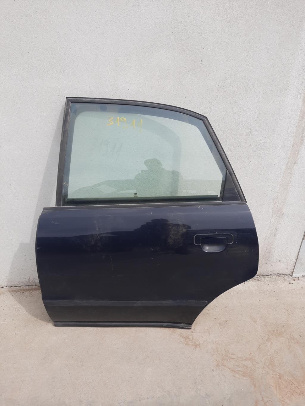 Portiera posteriore sinistra AUDI A4 1 PHASE 1 Gasolina - 1