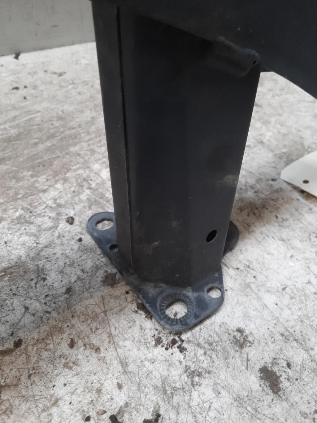 Traversa rinforzo paraurti anteriore VOLKSWAGEN PASSAT 4 PHASE 2 BREAK Diésel - 1