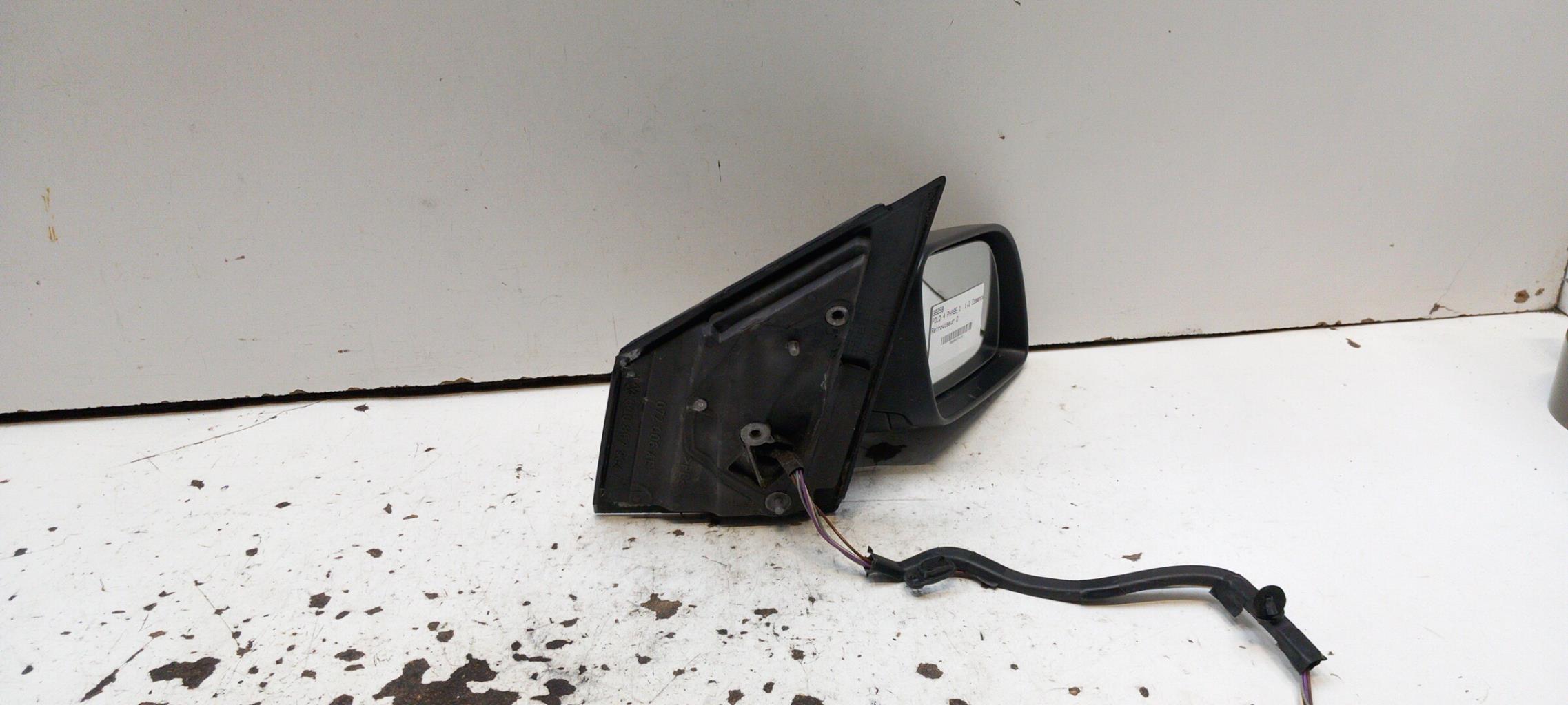 Specchietto retrovisore destro VOLKSWAGEN POLO 4 PHASE 1 Gasolina - 1