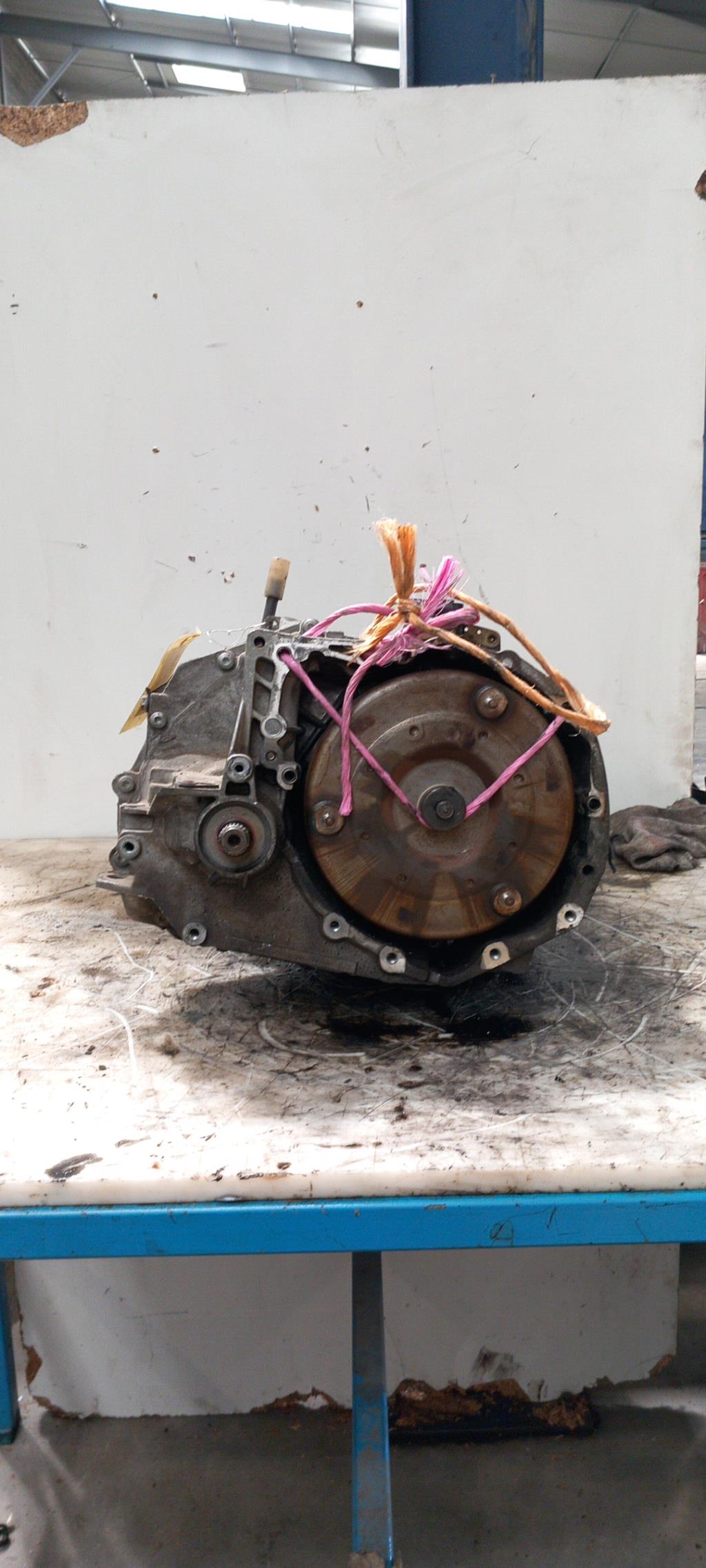 Boite de vitesses RENAULT CLIO 2 PHASE 2 Essence - 1