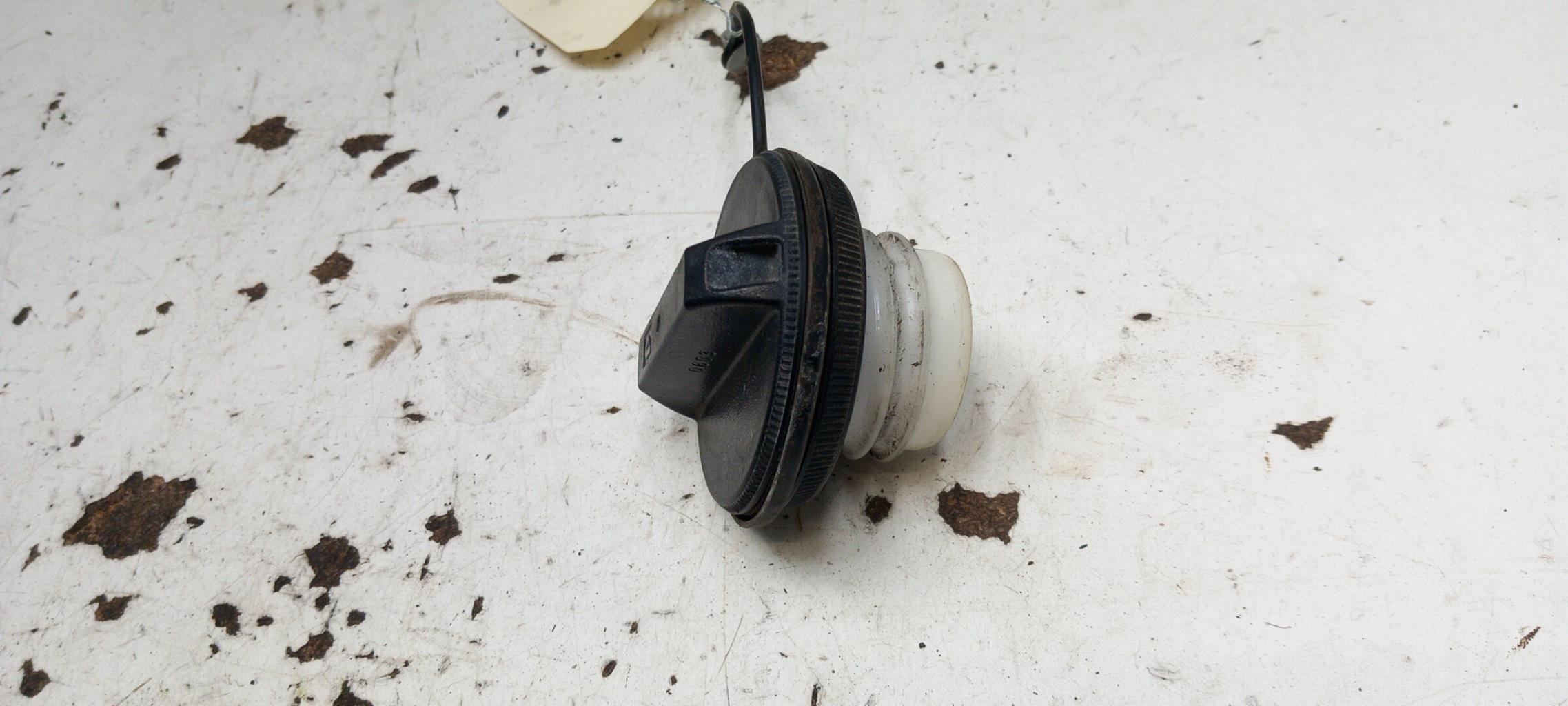 Bouchon de carburant NISSAN NOTE 1 PHASE 2 Diesel - 1