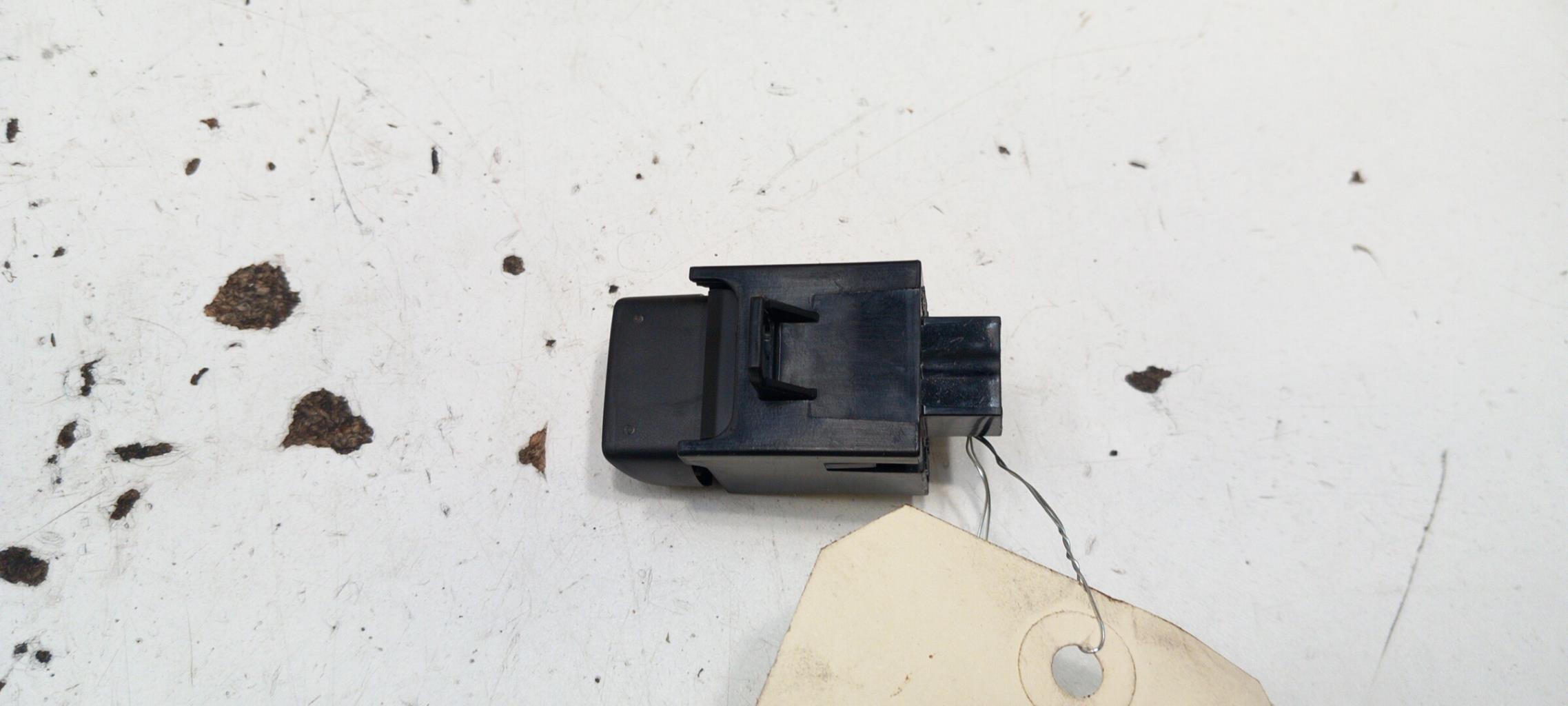 Bouton de warning FIAT BRAVO 2 Diesel - 1
