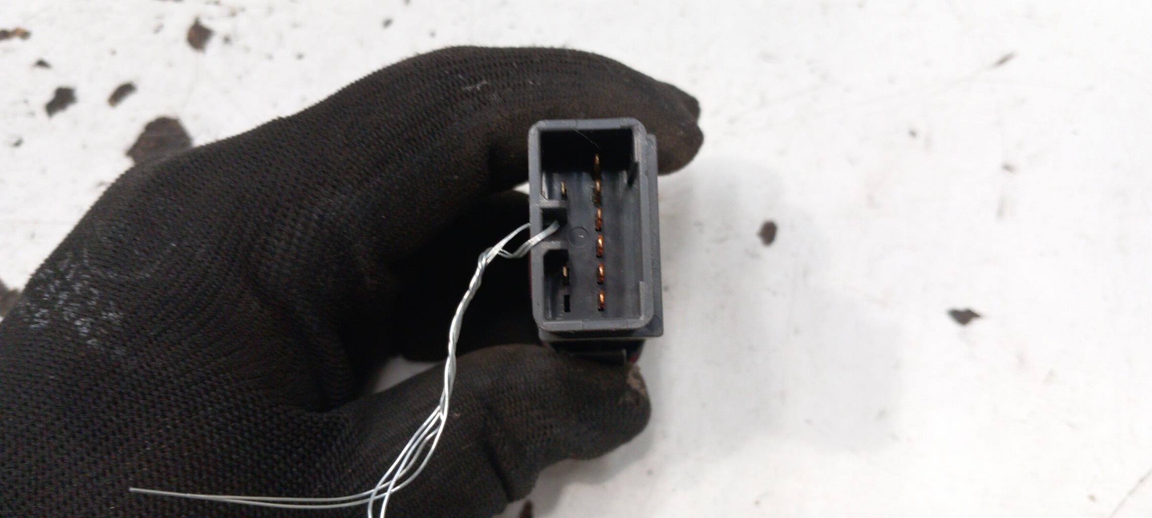 Bouton de warning CHEVROLET LACETTI 1 Essence - 1