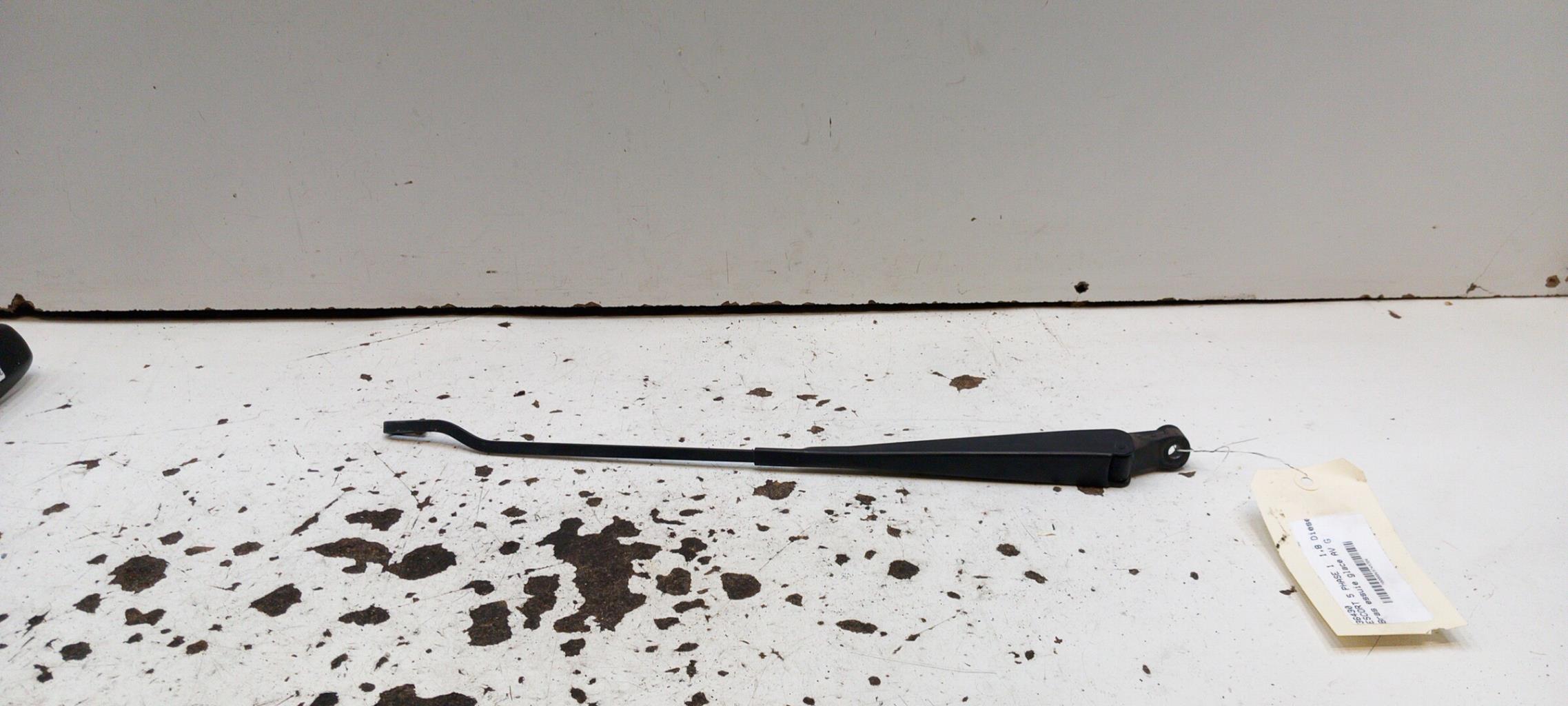 Braccio tergicristallo anteriore sinistro FORD ESCORT 5 PHASE 2  - 1