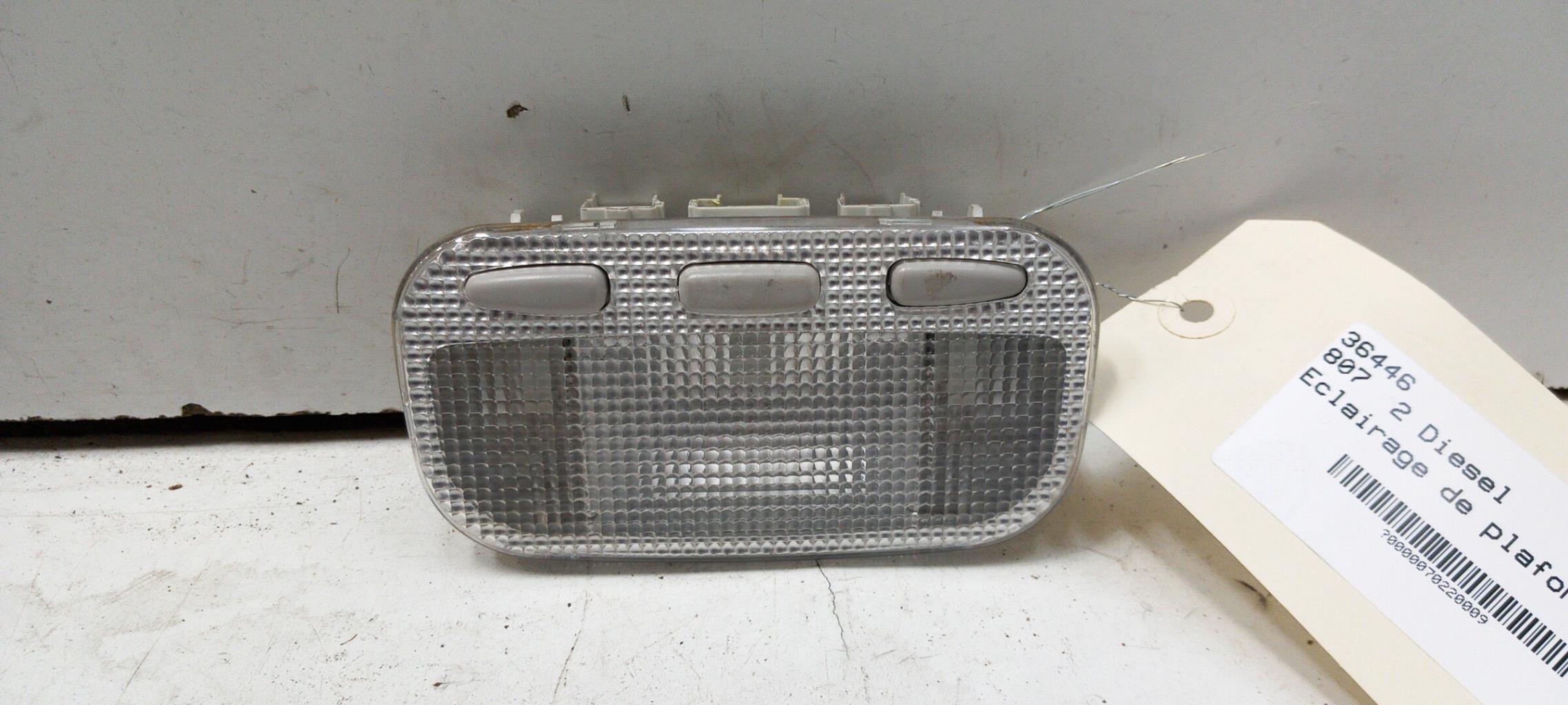 Eclairage de plafonnier PEUGEOT 807 Diesel - 1