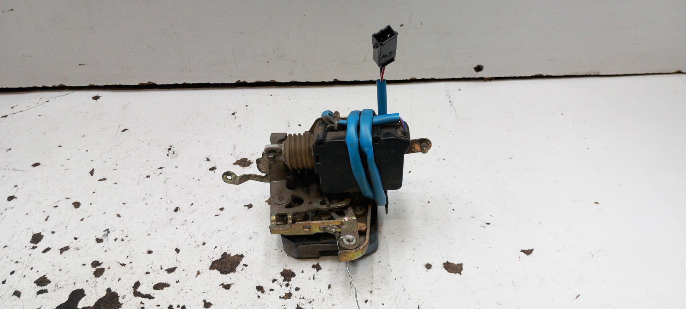 Chiusura centralizzata posteriore destra VOLVO 740 PHASE 2 Gasolina - 1