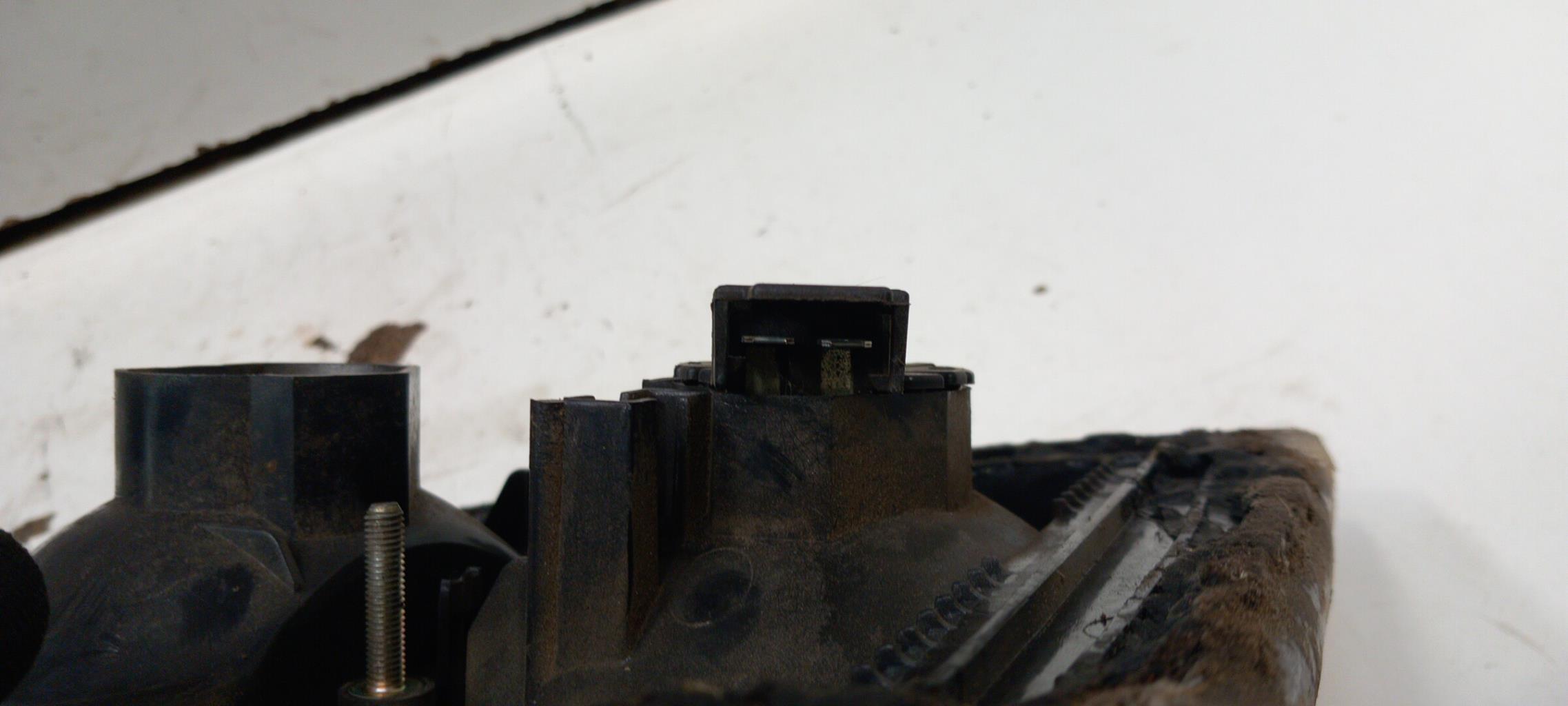 Feu arriere secondaire droit (feux) AUDI 100 2 PHASE 2 Diesel - 1
